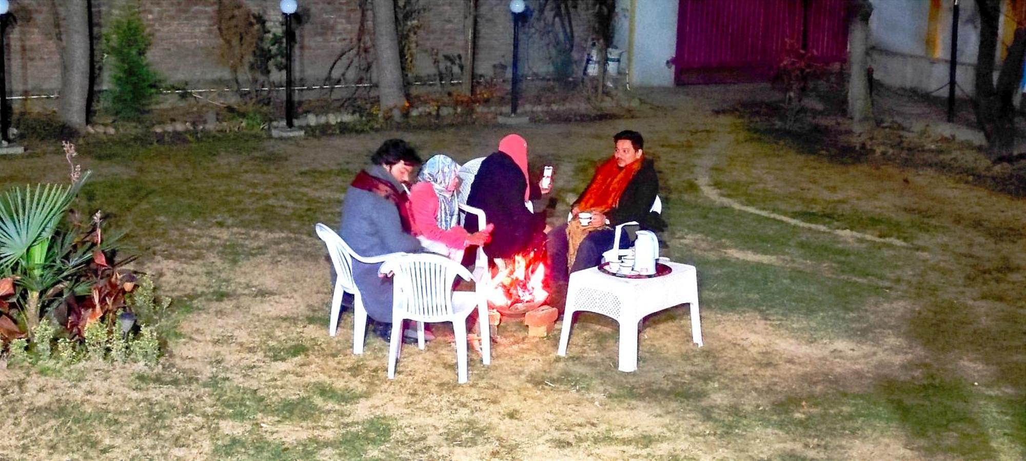 The Clover Inn Srinagar  Exterior photo